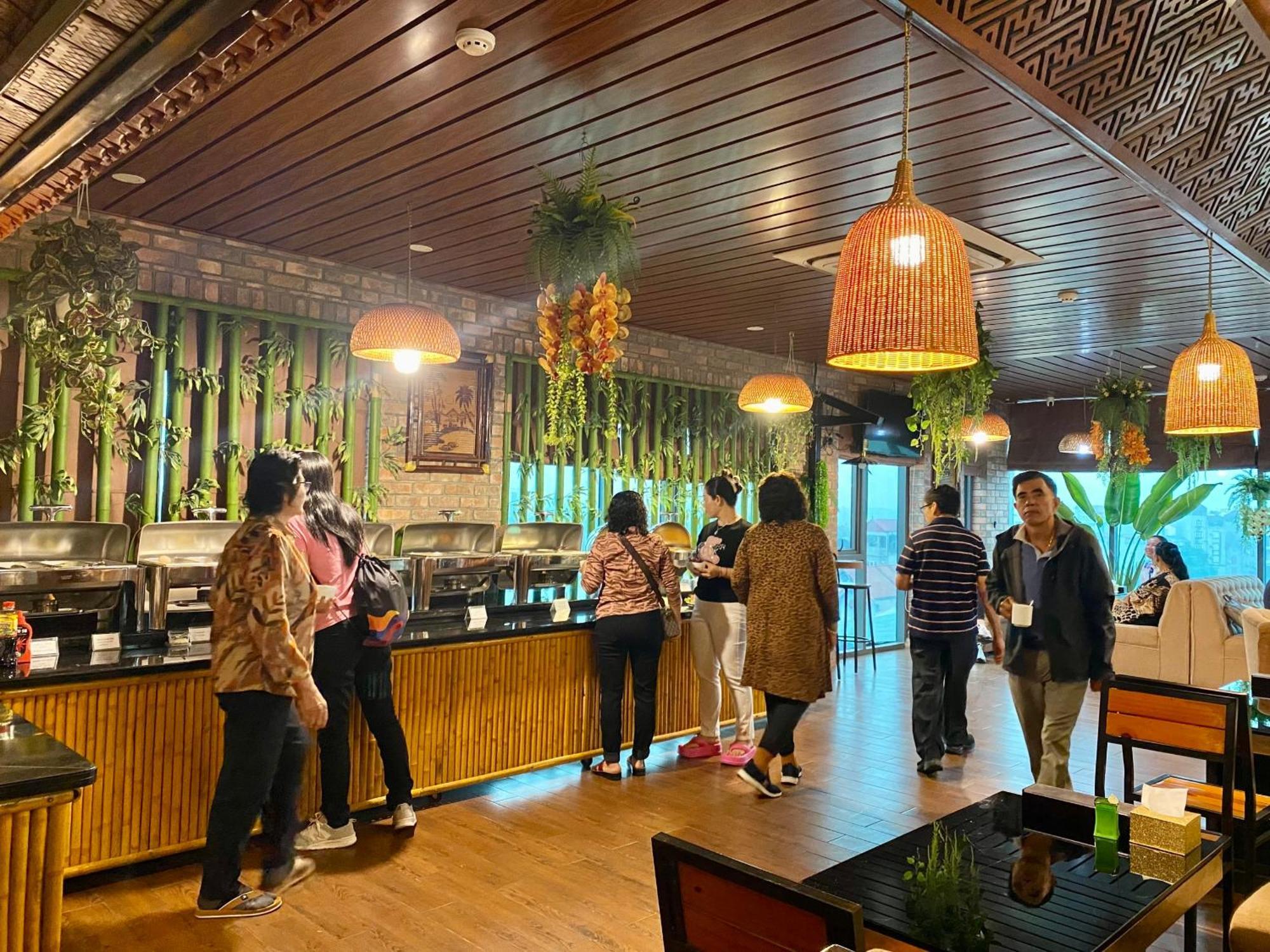 Kawasaki Noi Bai Airport Hotel Kültér fotó